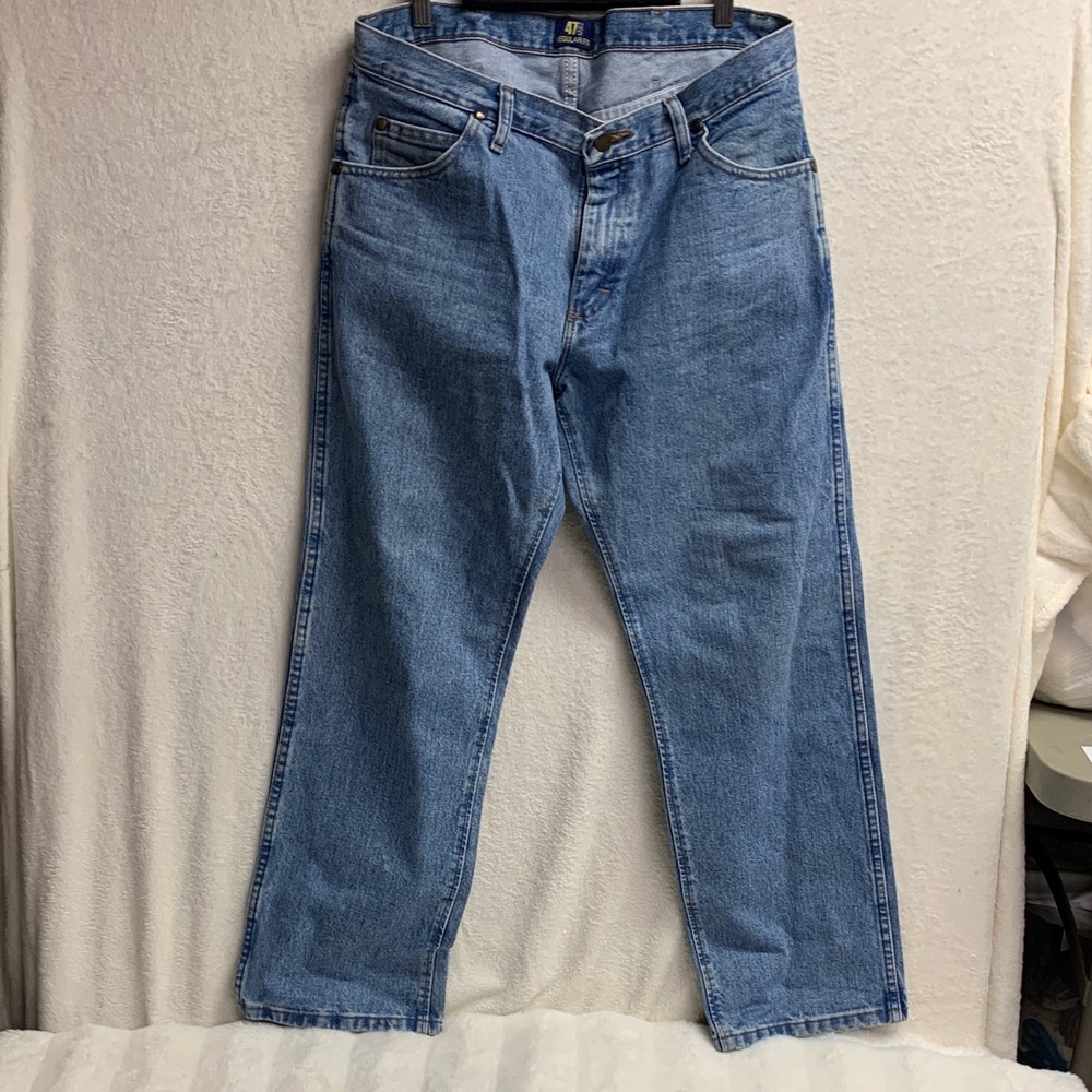 Wrangler Relaxed Fit Light Blue Jeans